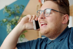 Разместили объявление на сайте, а звонят с рекламой: узнали, законно ли это