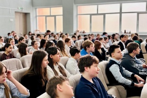 МТС провел в минской школе обучающее занятие по защите от кибербуллинга