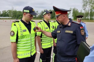 Сотрудники ГАИ станут заметнее на дорогах Беларуси