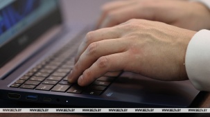 Роботизация, внедрение ИИ: проекты безлюдного производства разрабатывает БрГТУ с предприятиями