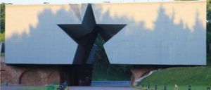 О свадьбах и праздничных гуляньях в Брестской крепости