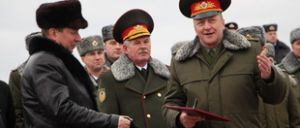 Рогачуку присвоили воинское звание полковник и вручили погоны