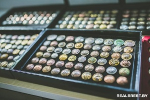 Брестчанин о своей необычной коллекции: пуговицы – источник исторических знаний