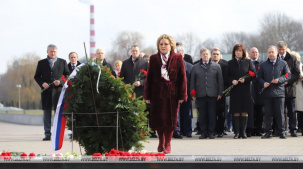 Матвиенко: на священной земле Брестской крепости невозможно сдержать эмоции