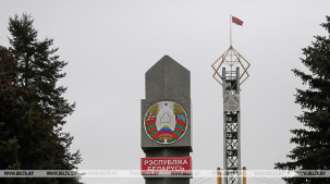Лукашенко: Беларуси не нужна санитарная зона на границе с Украиной