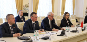 Петр Пархомчик провел встречу с делегацией Свердловской области
