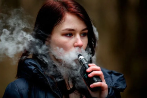 Подросток умер после курения вейпа – в Беларуси такое впервые