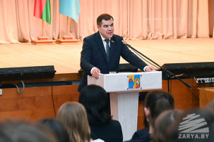 Валерий Вакульчик встретился с кобринской молодежью