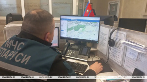 Как технологии отслеживают возгорания в природе в центре оперативного управления МЧС в Бресте