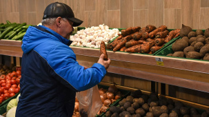 Торговые сети должны обеспечить наличие овощей в межсезонье – указ