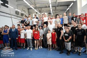 Николай Валуев пообщался с юными спортсменами из Бреста