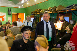 Госсекретарь Союзного государства Сергей Глазьев посетил «Поезд Победы»