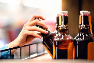 В Беларуси запретили продавать российский алкоголь – не берите такой