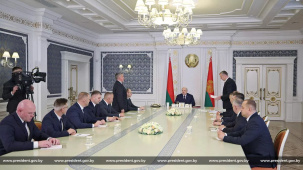 Не отбрыкивайтесь от людей: Лукашенко дал совет назначенным чиновникам