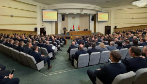 Лукашенко предупредил, что заставит работать тех, кто не хочет и не может