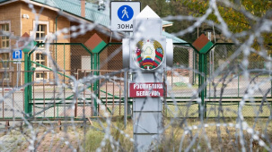Польша продлила ограничения для беженцев на границе с Беларусью