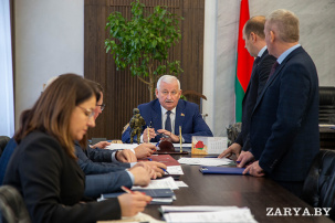 Петр Пархомчик согласовал новые назначения и продления контрактов руководителей агропромышленного сектора