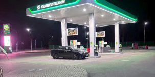 «Сказали: отъедьте от колонки и подходите». На АЗС сейчас все строго