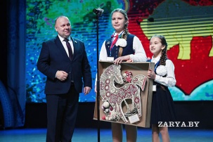 Большая областная елка для детей Брестчины в рамках акции «Наши дети» прошла в ЦМТ