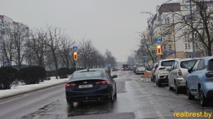 Светофор нового поколения появился в Бресте на бульваре Космонавтов