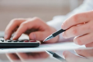 "Мы знаем, к кому идти": как налоговая проверяет должников в Беларуси