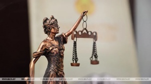 Из найденного кошелька брестчанка забрала деньги. Ей грозит до трех лет тюрьмы