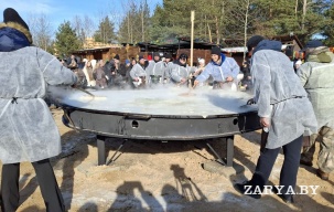 В Барановичах на Масленицу испекли самый большой блин в Беларуси