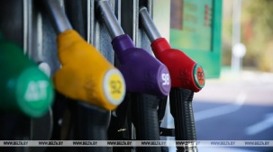 Автомобильное топливо в Беларуси завтра подорожает еще раз