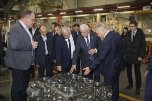 Промышленная кооперация: делегация Брестчины изучает опыт «КАМАЗа»