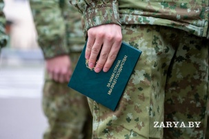 В пограничной группе попрощались с боевым знаменем