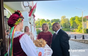 В Брест прибыла делегация из Зимбабве во главе с Джейкобом Френсисом Нзвидамилимо Мудендой