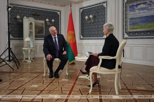 Лукашенко ответил на вопрос о жестких высказываниях в адрес Зеленского