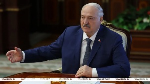 "Должны однозначно быть спасены". Лукашенко о лечении пострадавших при атаке дрона на автобус