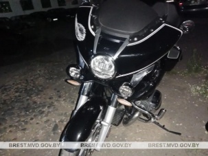 В Бресте травмирован водитель мотоцикла «BMW», гражданин Эстонской Республики. Сам упал
