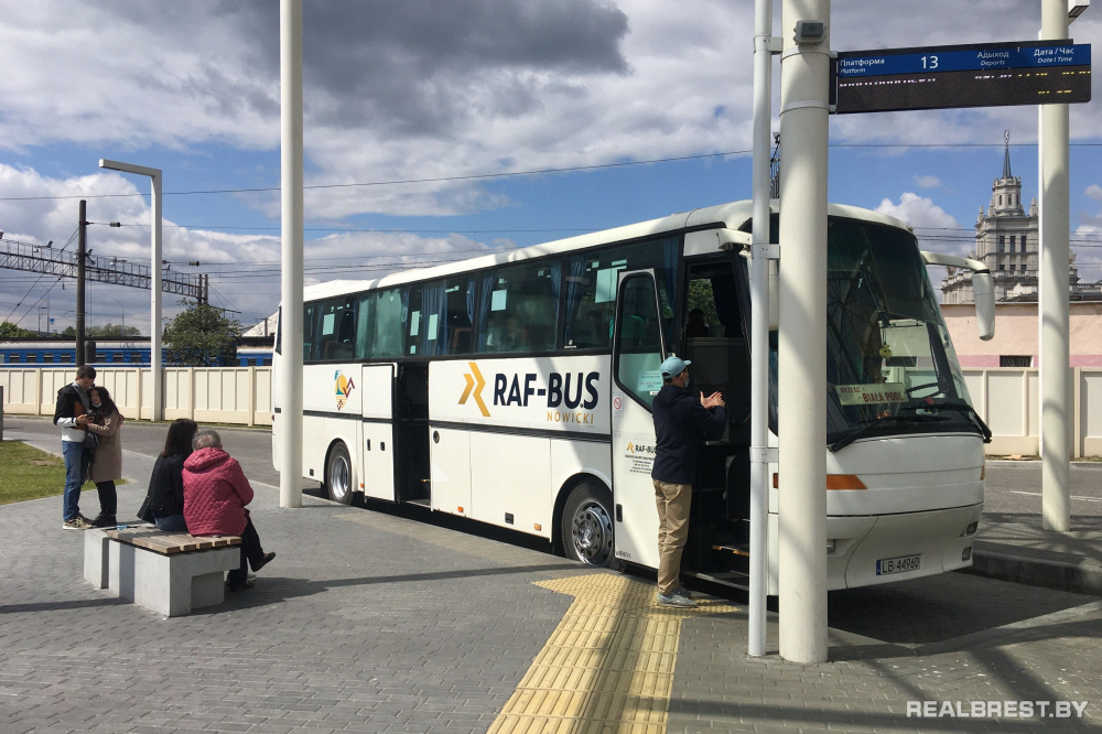 Автобус брест бяла. Автобус брест бяла. Маршрутки брест- бяла подляска. Jelcz m101i/3. Маршрут варшава-брест со всеми остановками.