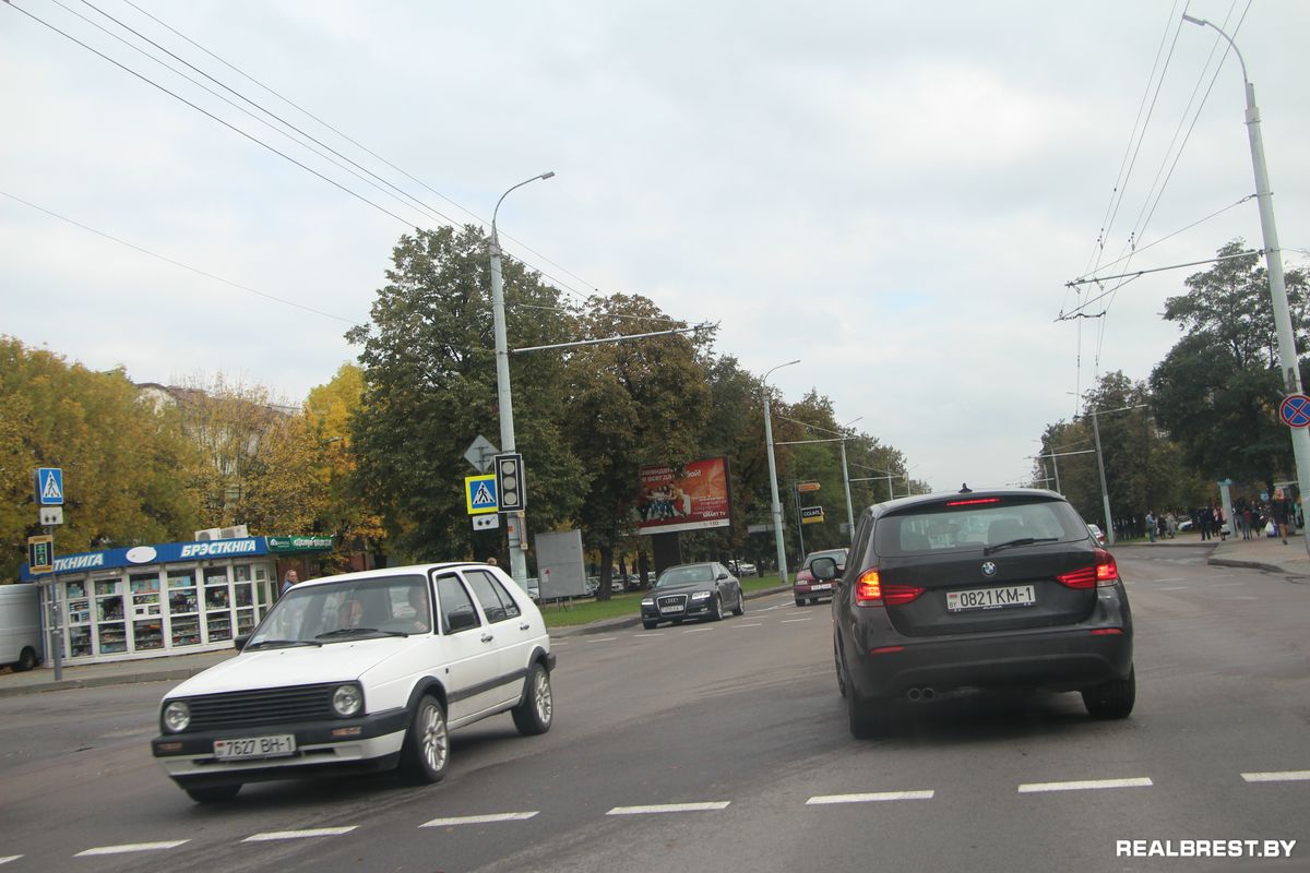 #онижедевачки