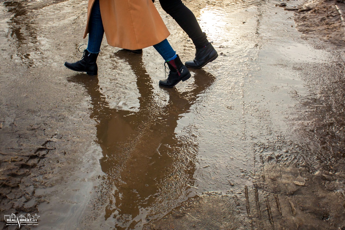 Кто и для чего превращает Брест в «болото»?