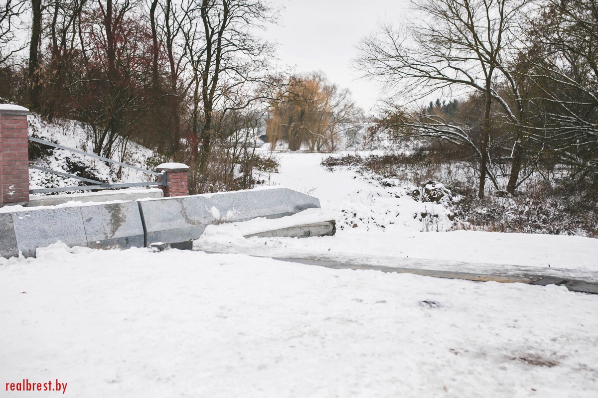 Так есть мост или его все-таки нету?