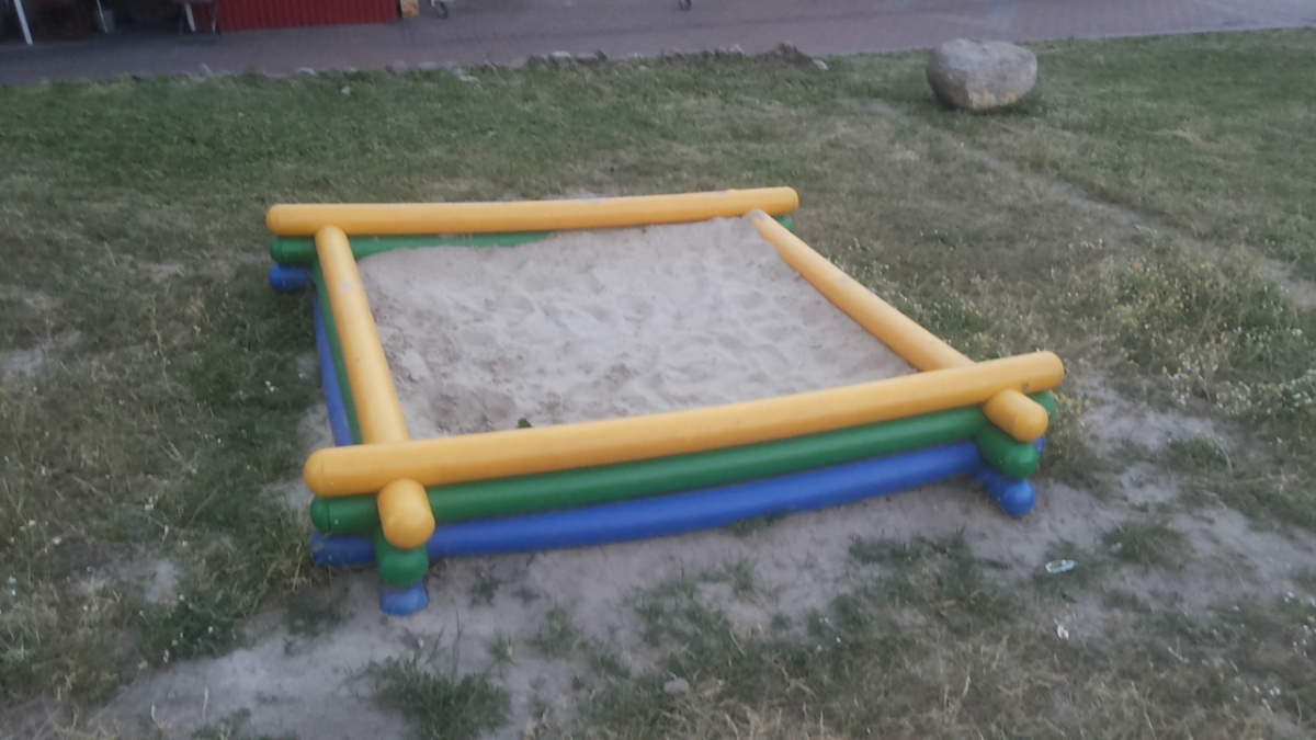 Забыл песочек попросить