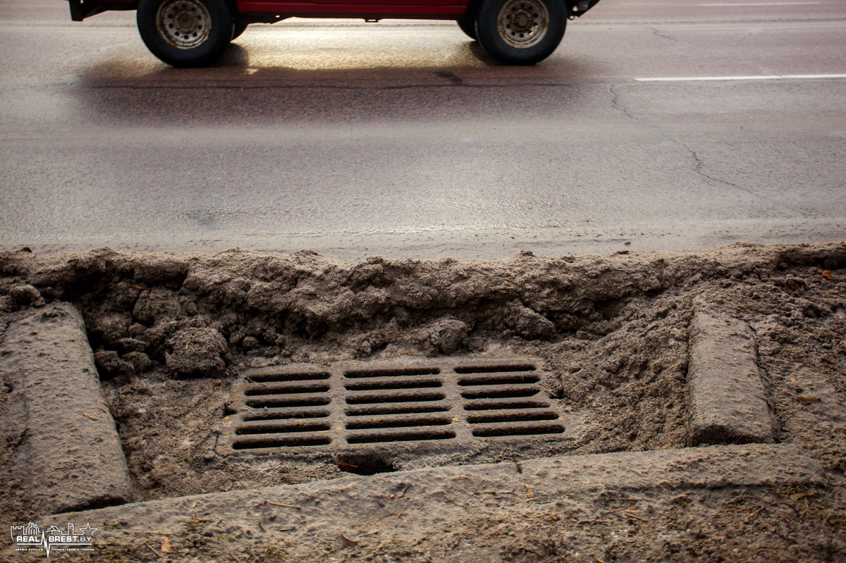 Кто и для чего превращает Брест в «болото»?