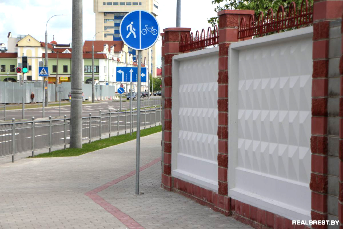 «Я буду долго гнать велосипед…»