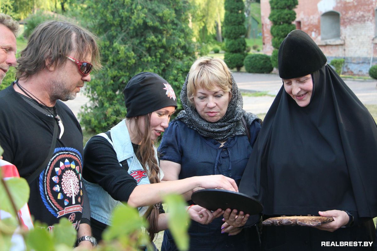 Религиозные неразберихи в Брестской крепости