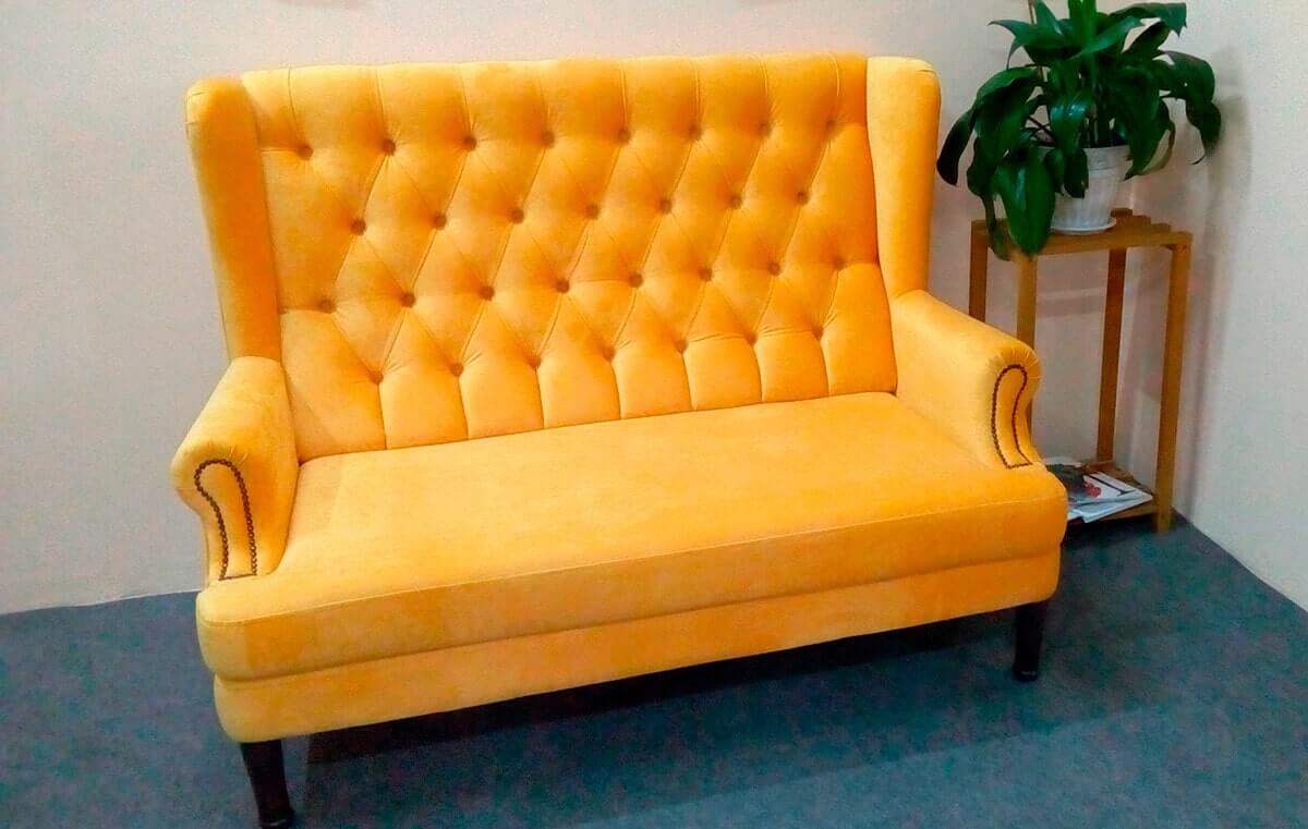 перетянутый диванчик желтого цвета в Бресте
