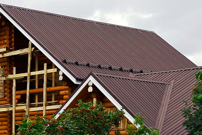 Полный цикл монтажа кровли: от проекта до финальной отделки