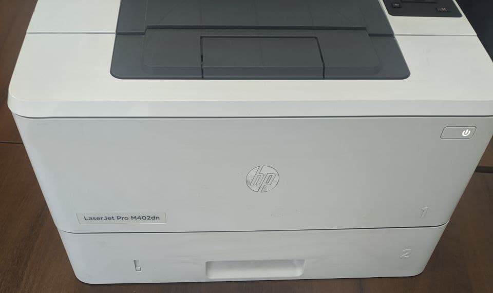 Лазерный принтер более экономичный и удобный для распечатки текстовой информации