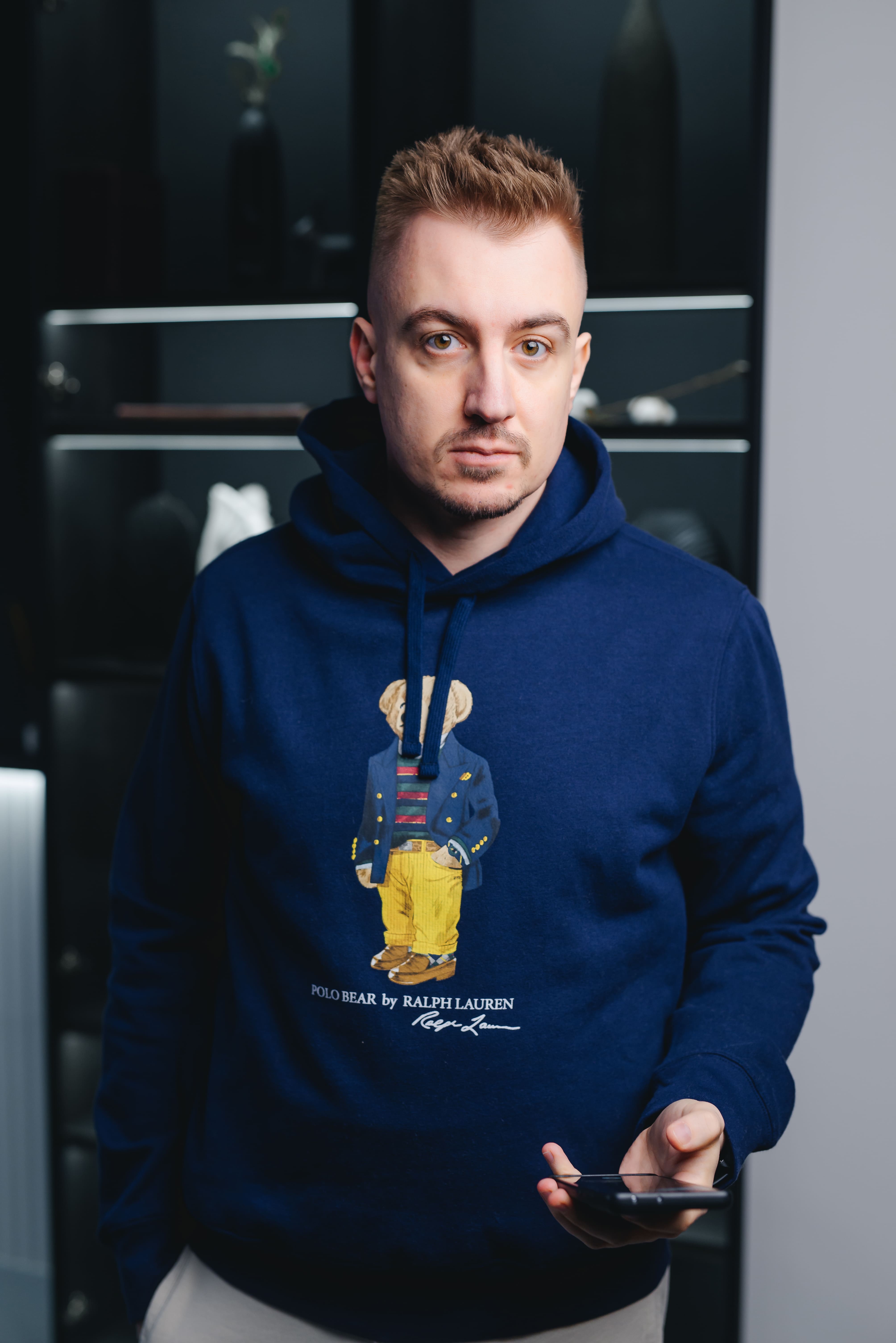 "Андрей Гусаров"