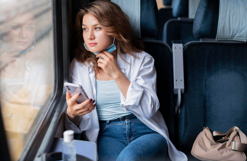 Девушка в автобусе