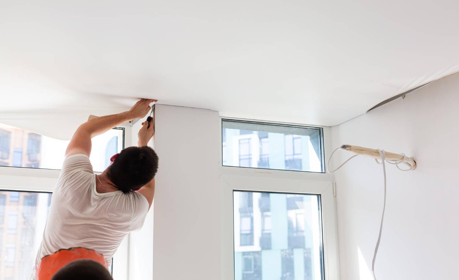 натяжной потолок